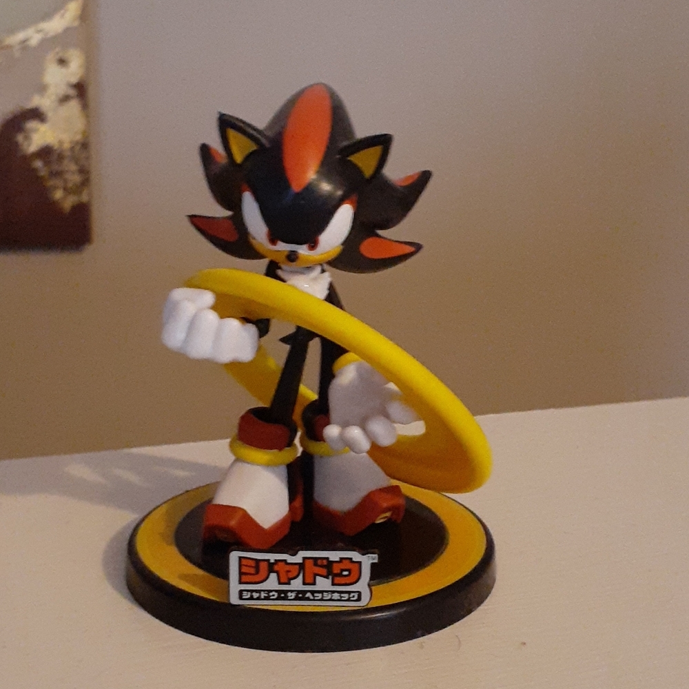 Shadow the Hedgehog figure